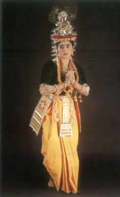 The attire of Bhagyachandra's dream